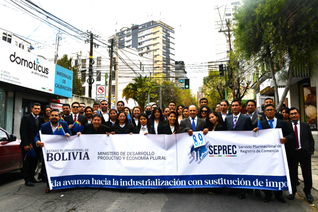 <strong>SEPREC PARTICIPA EN EL DESFILE CÍVICO – MILITAR EN CONMEMORACIÓN A LOS 144 AÑOS DE LA DEFENSA DE CALAMA</strong>