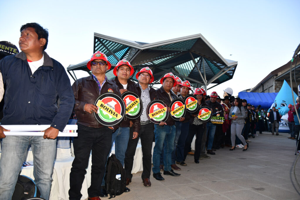 Bolivia avanza hacia la industrialización con la creación de la Empresa Pública Industria Boliviana Química