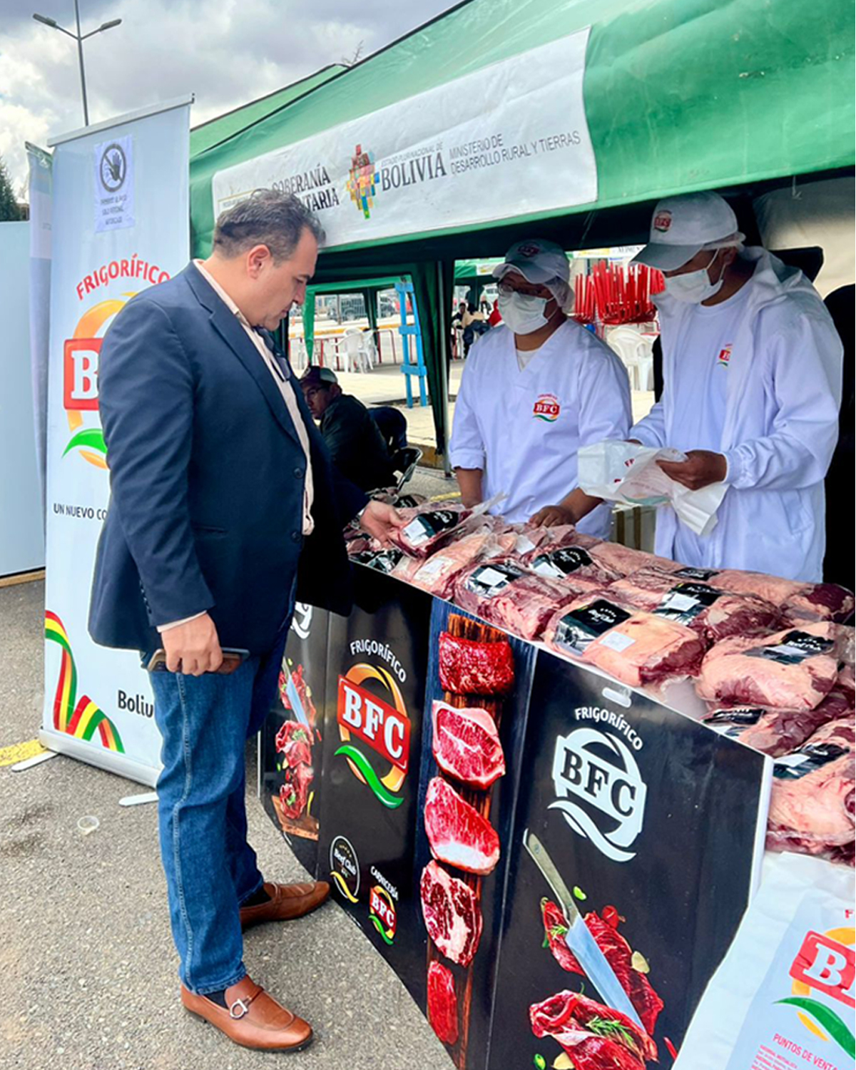 SEPREC presente en la inauguración de la feria “Bolivia Produce”, fomentando el emprendimiento y el desarrollo productivo del país.